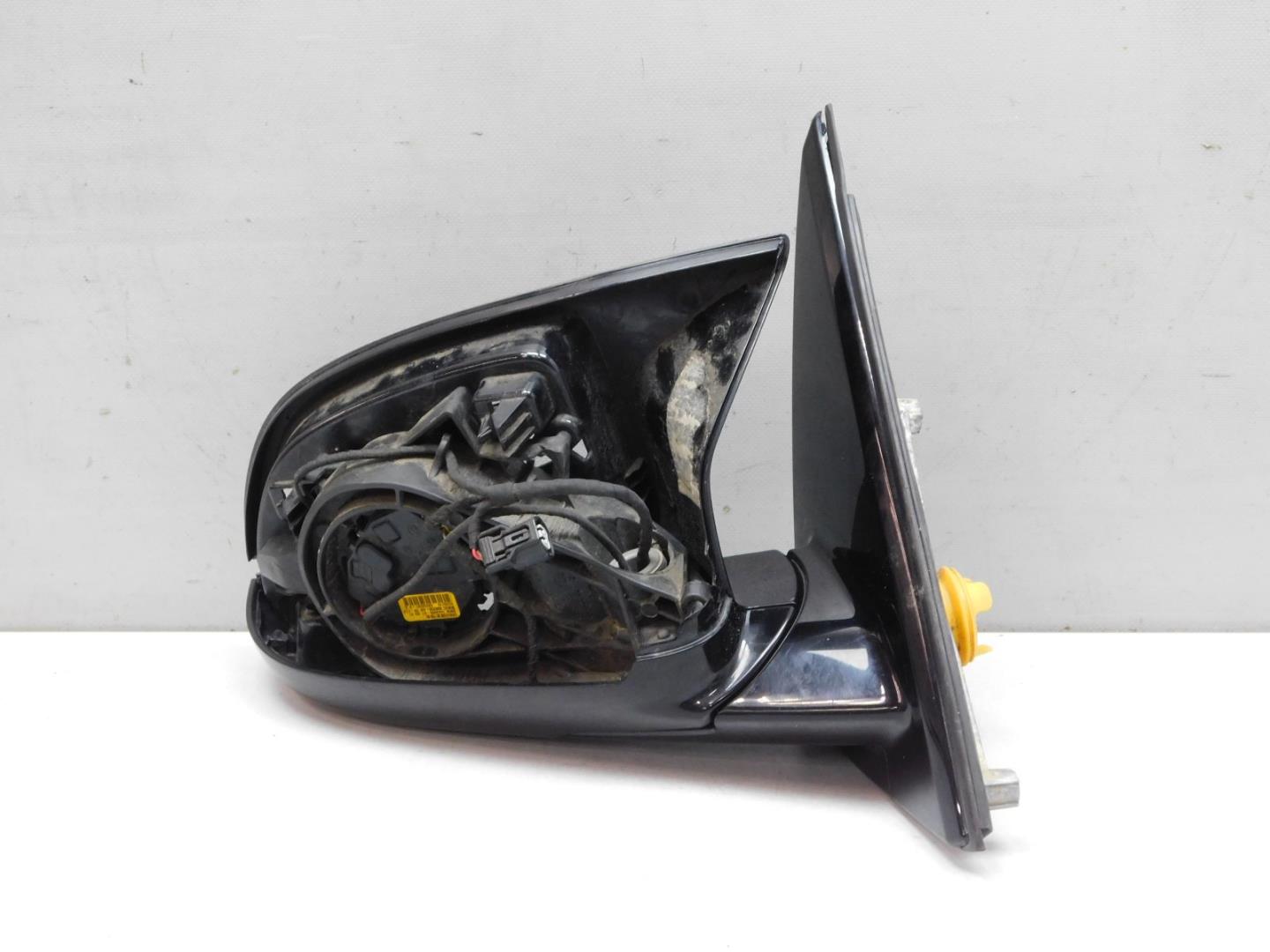 Зеркало правое электрическое