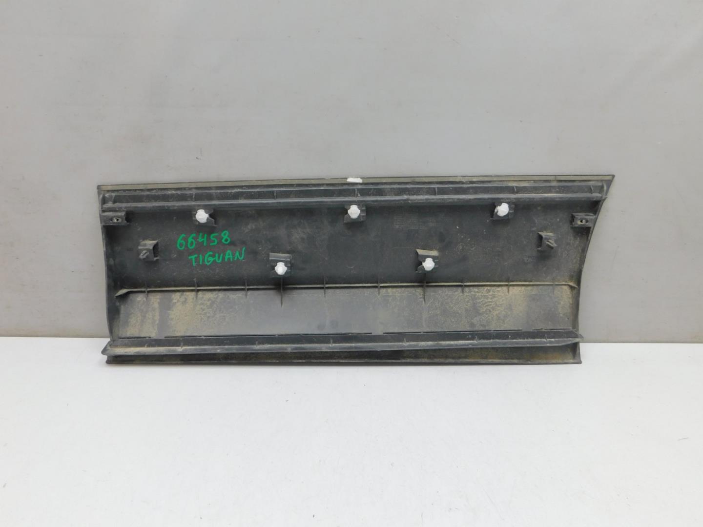 Накладка двери задней правой