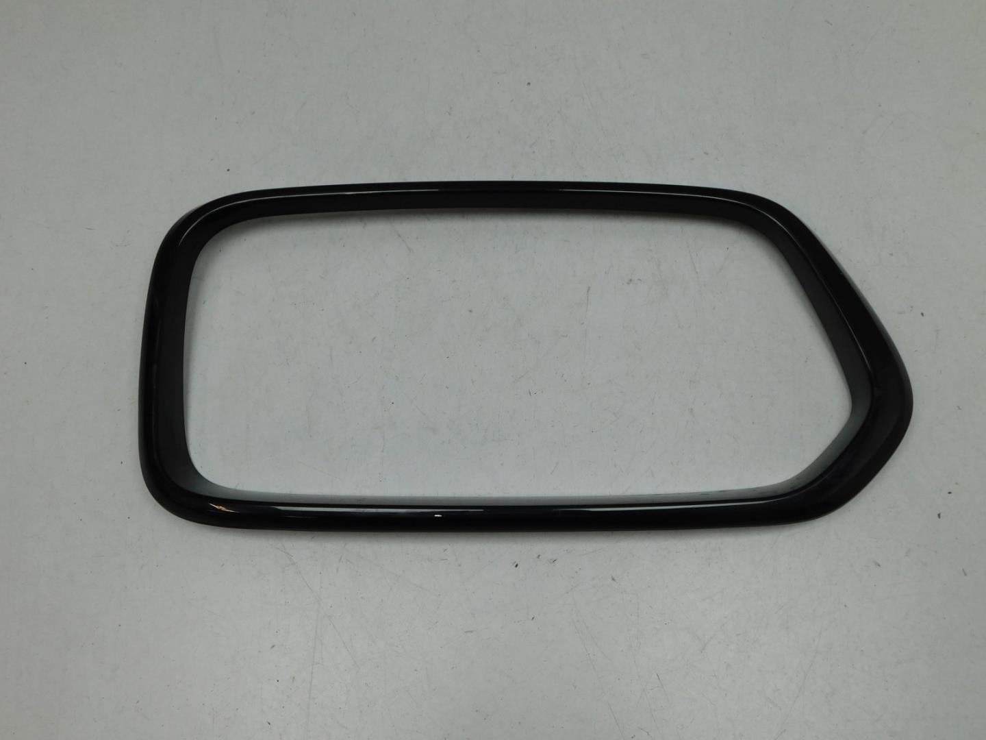 Накладка на решетку радиатора