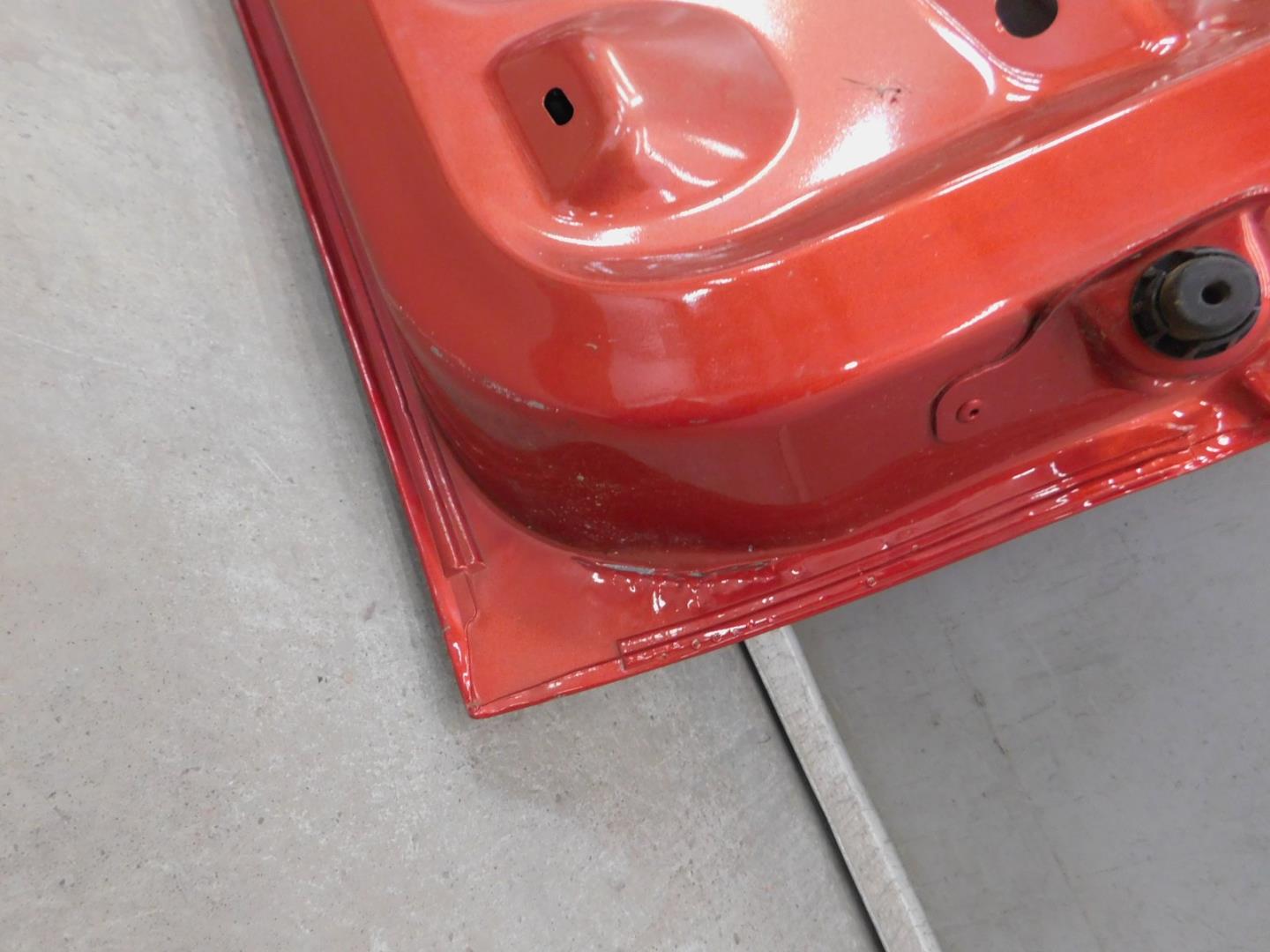 Дверь багажника