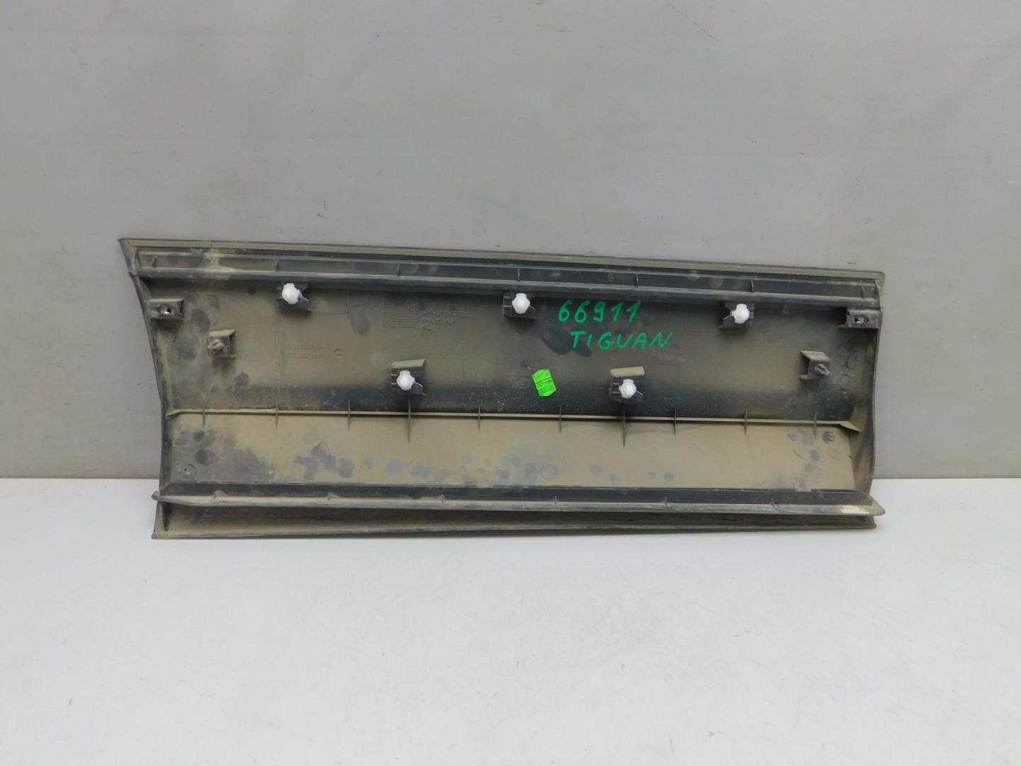 Накладка двери задней левой