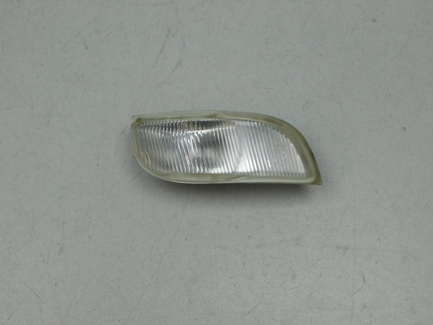 Повторитель поворота белый