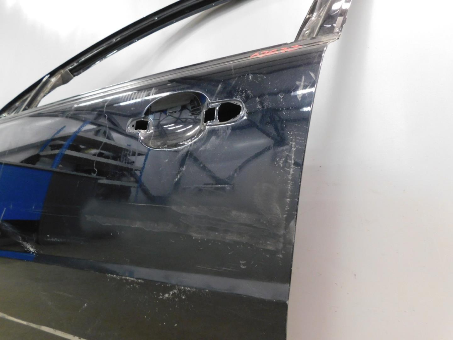 Дверь передняя левая