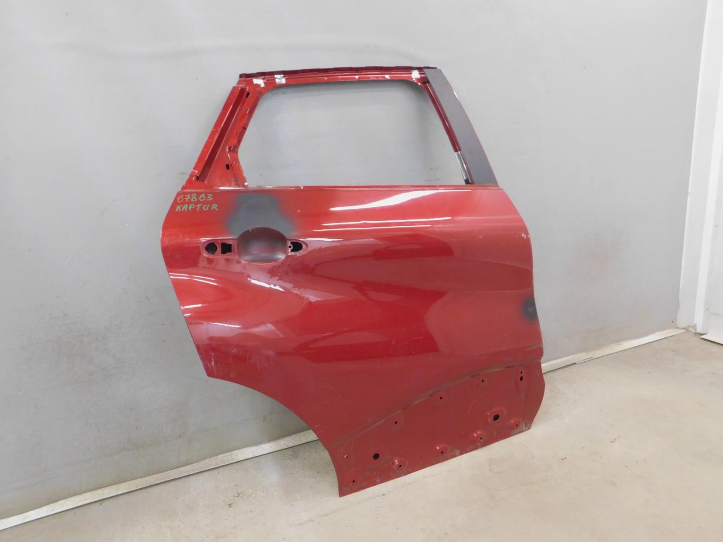 Дверь задняя правая