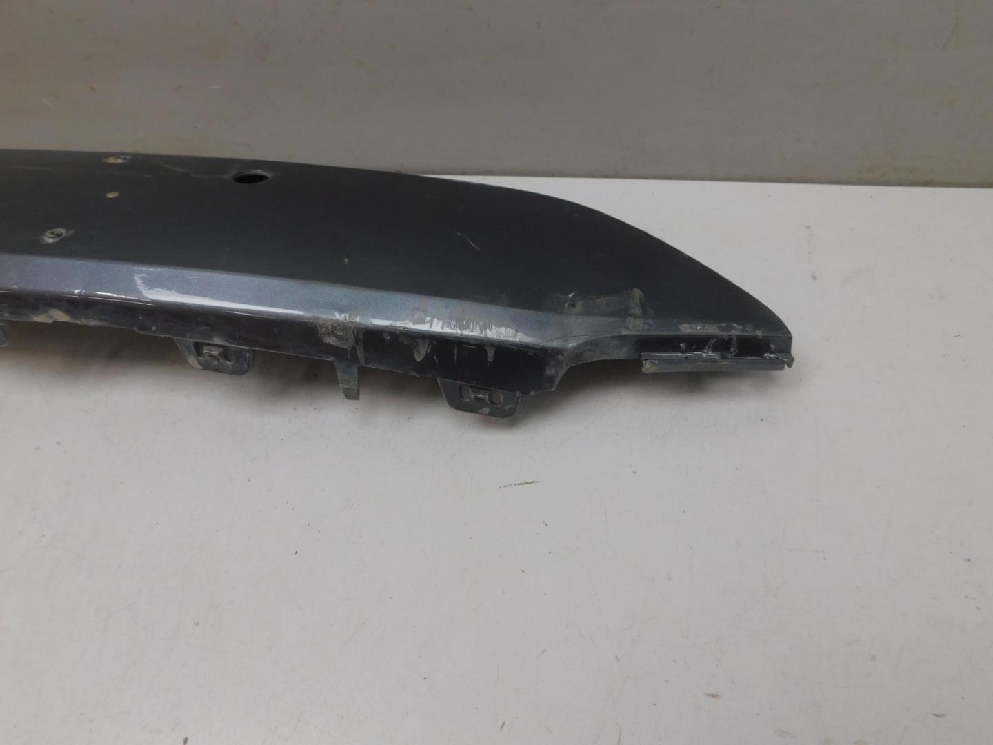 Накладка переднего бампера