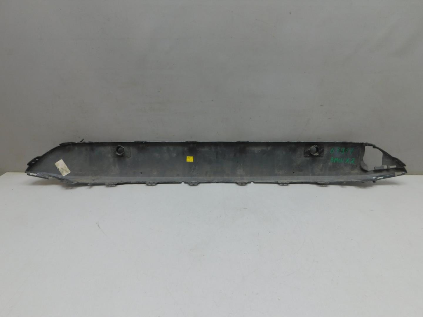 Накладка переднего бампера