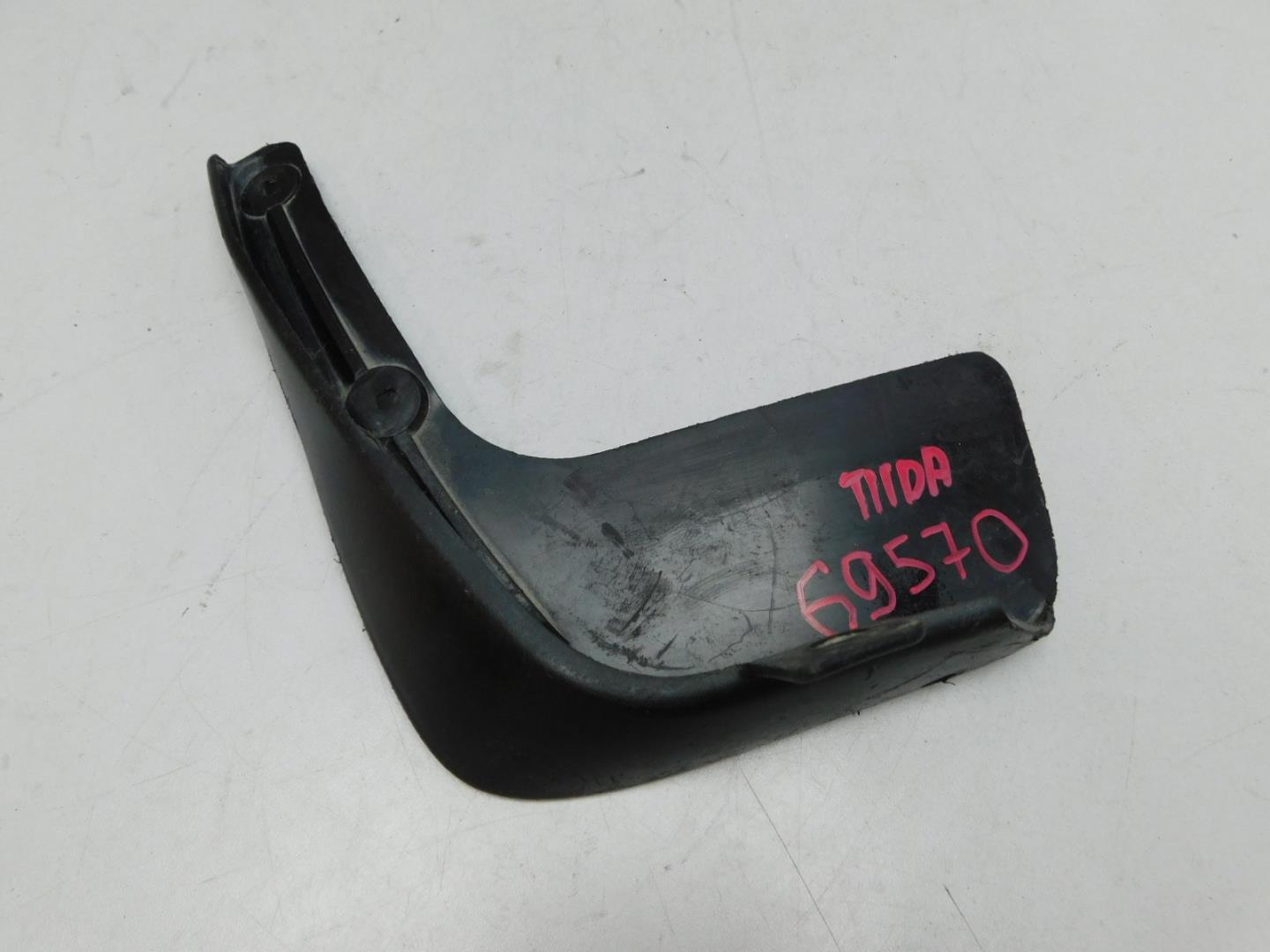 Брызговик задний левый