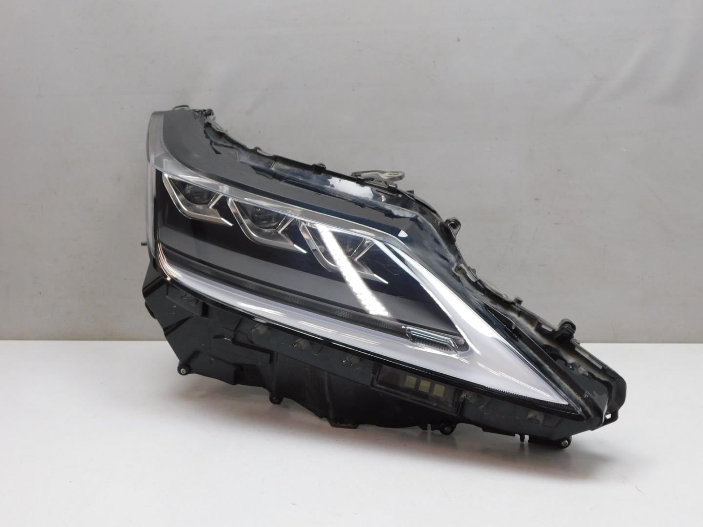 Фара правая