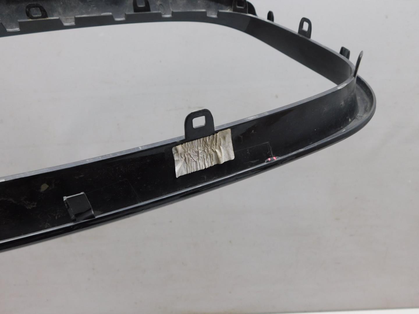 Накладка на решетку радиатора