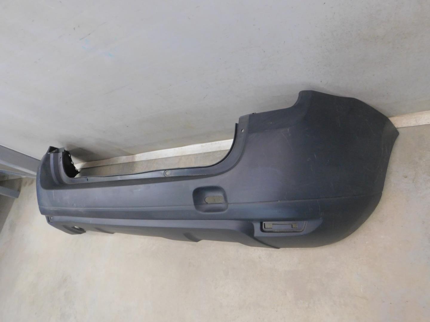 Бампер задний