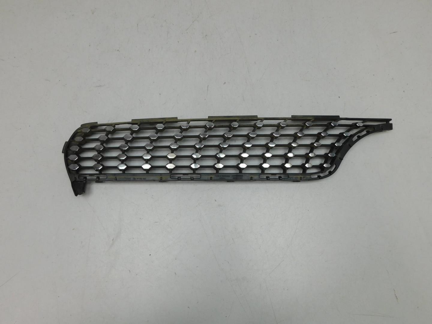 Накладка на решетку радиатора