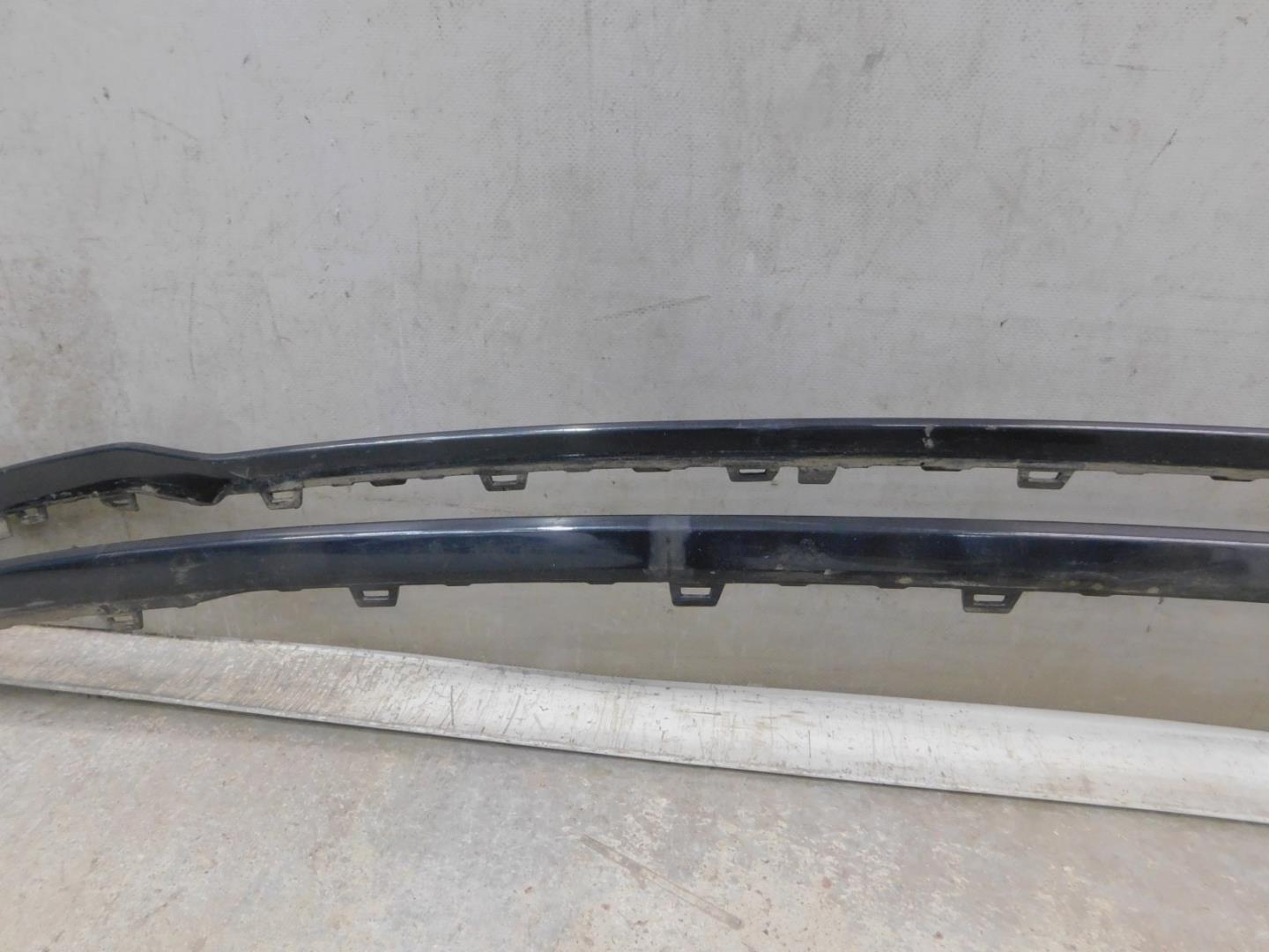 Молдинг заднего бампера