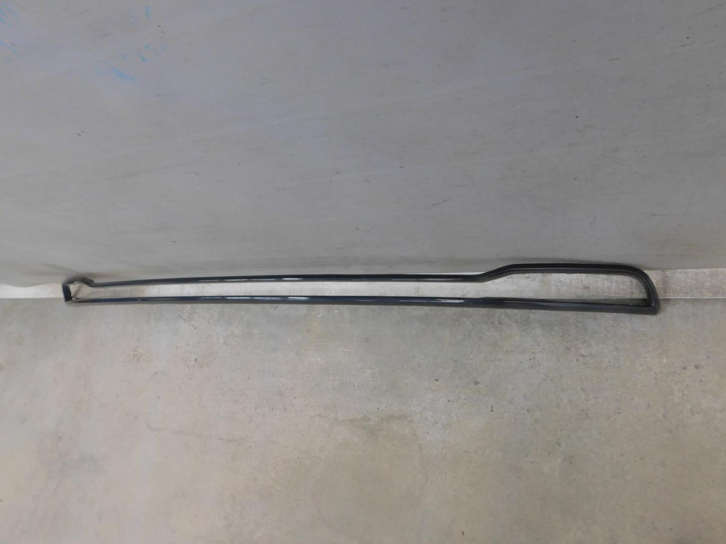 Молдинг заднего бампера