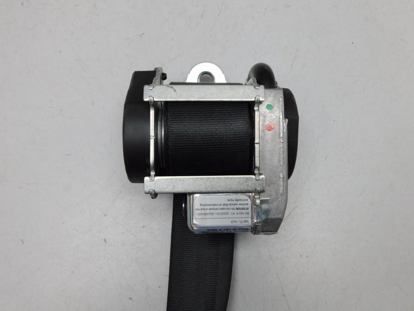 Ремень безопасности с пиропатроном