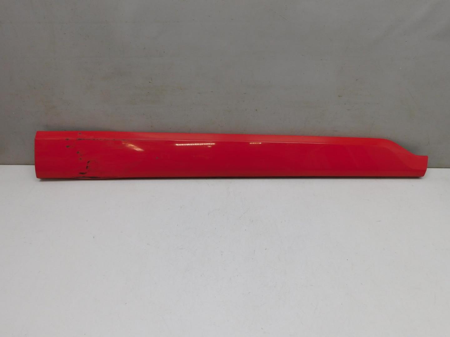 Накладка двери передней правой