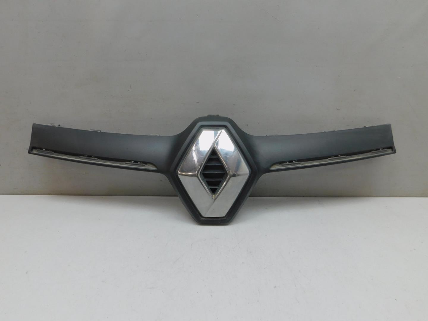 Накладка на решетку радиатора