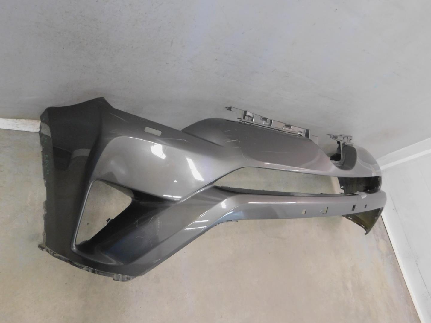 Бампер передний