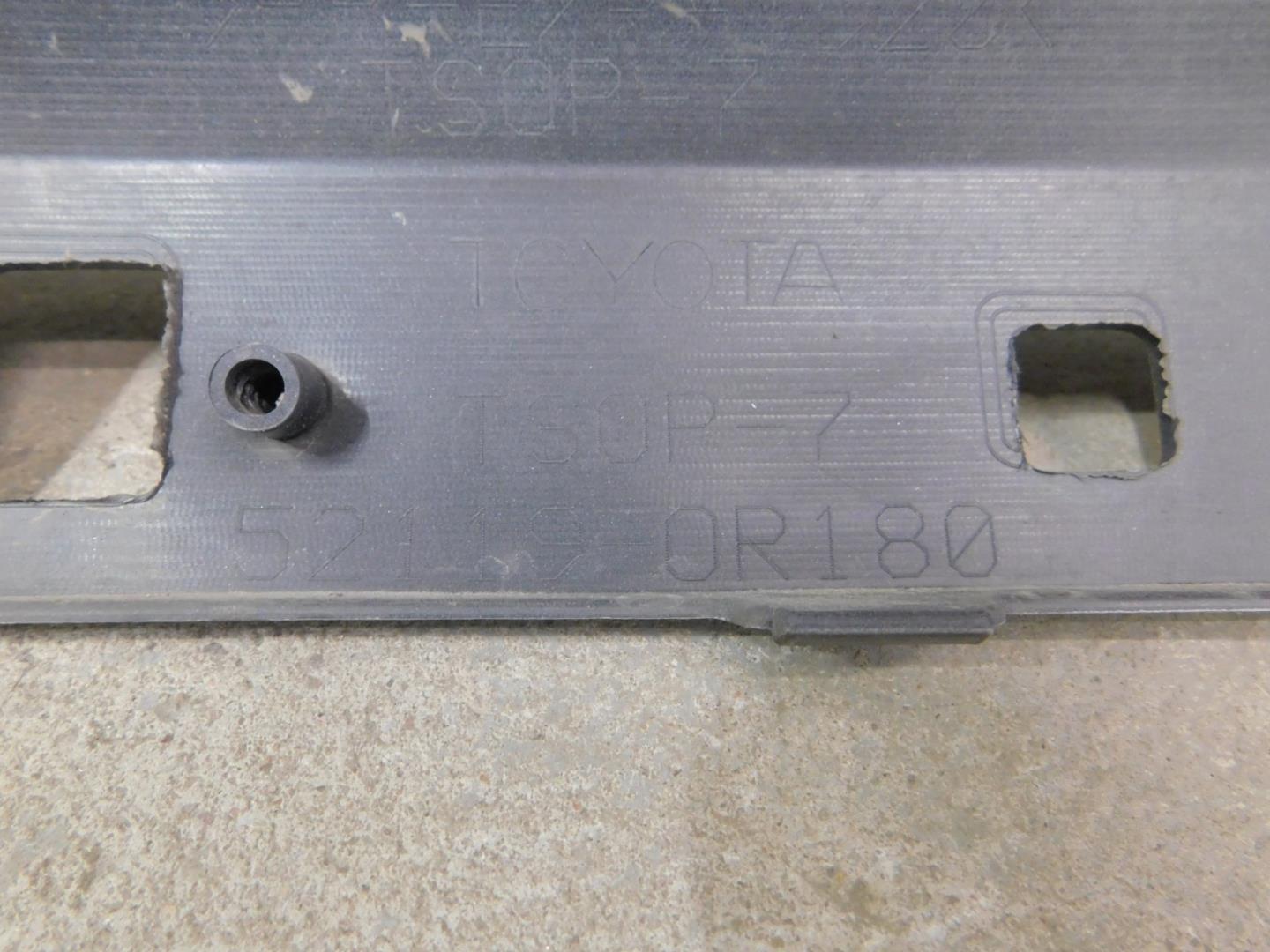 Бампер передний