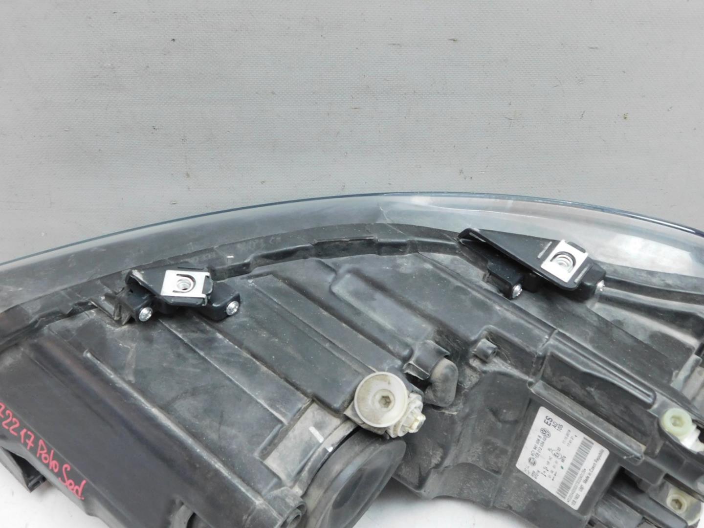 Фара правая