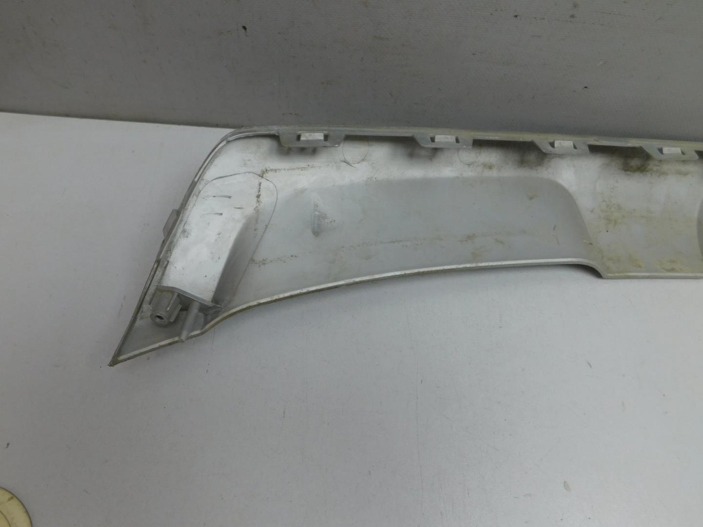 Накладка переднего бампера