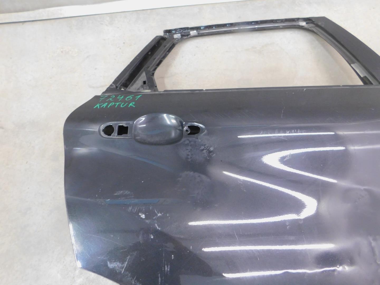 Дверь задняя правая