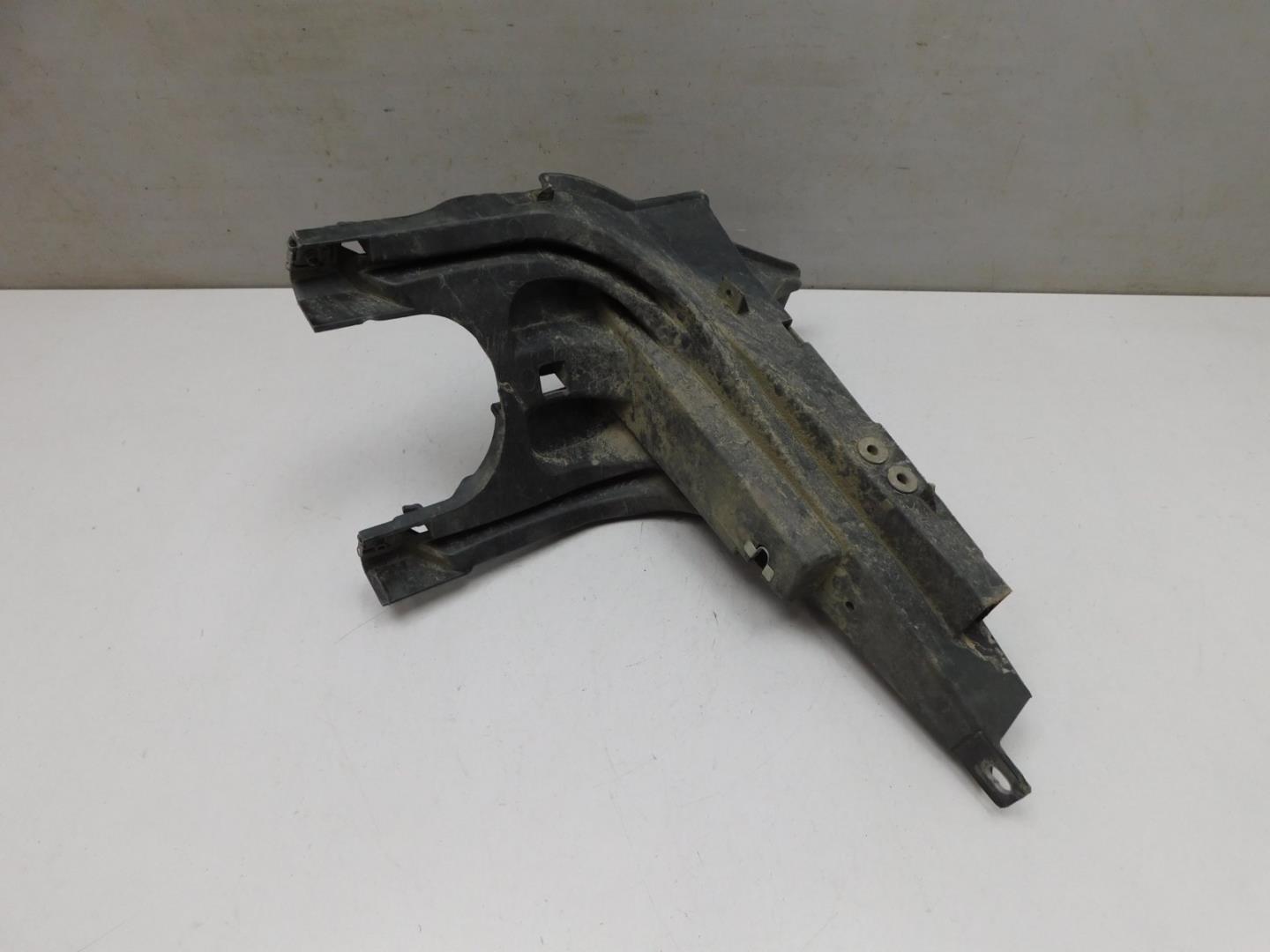 Кронштейн крепления крыла