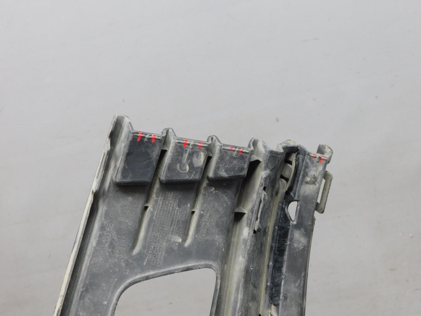 Решетка в бампер левая