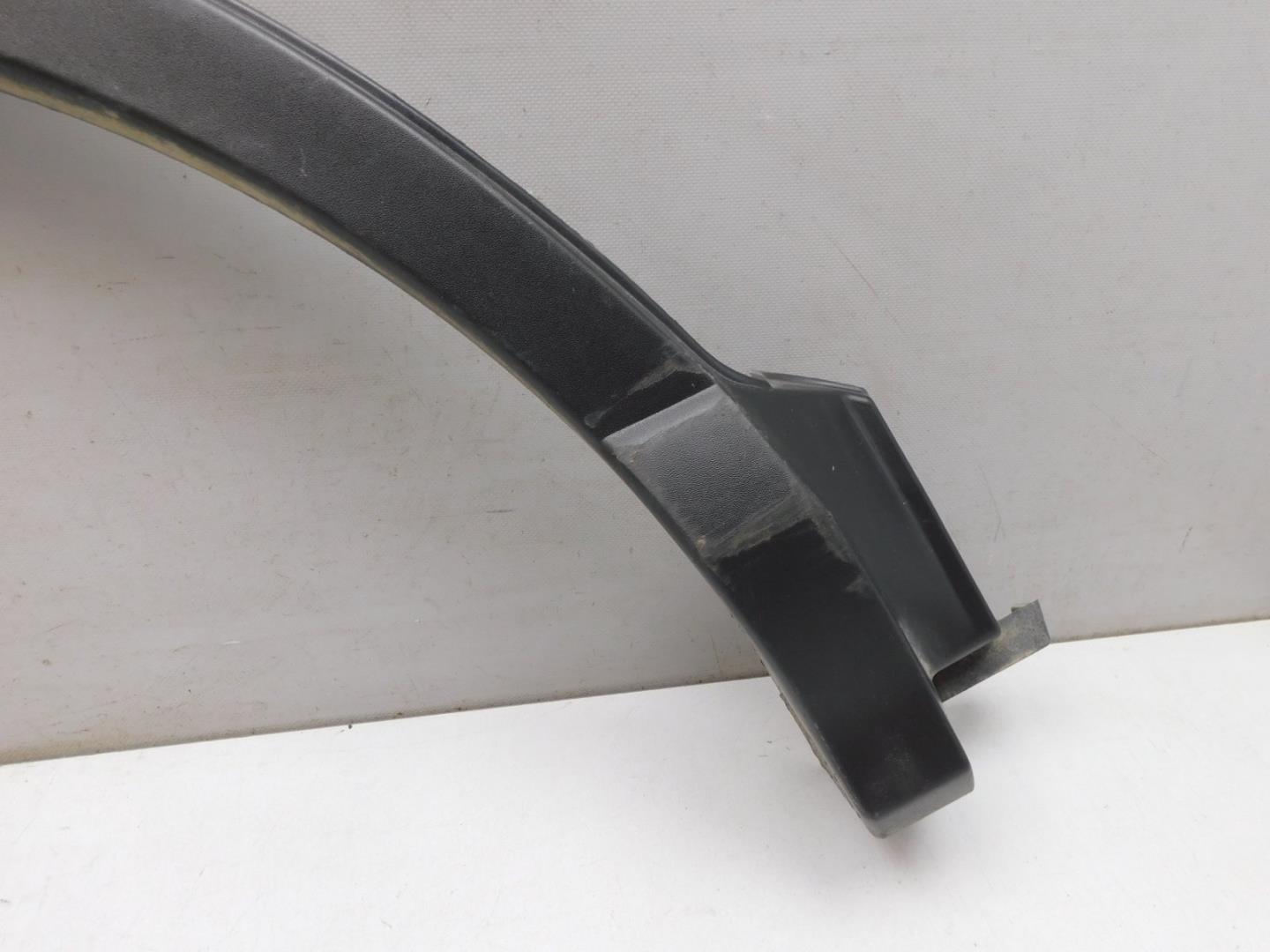 Накладка заднего крыла правого