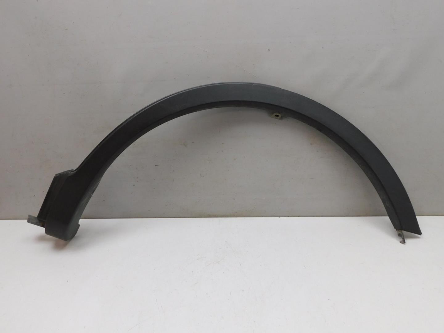 Накладка заднего крыла левого