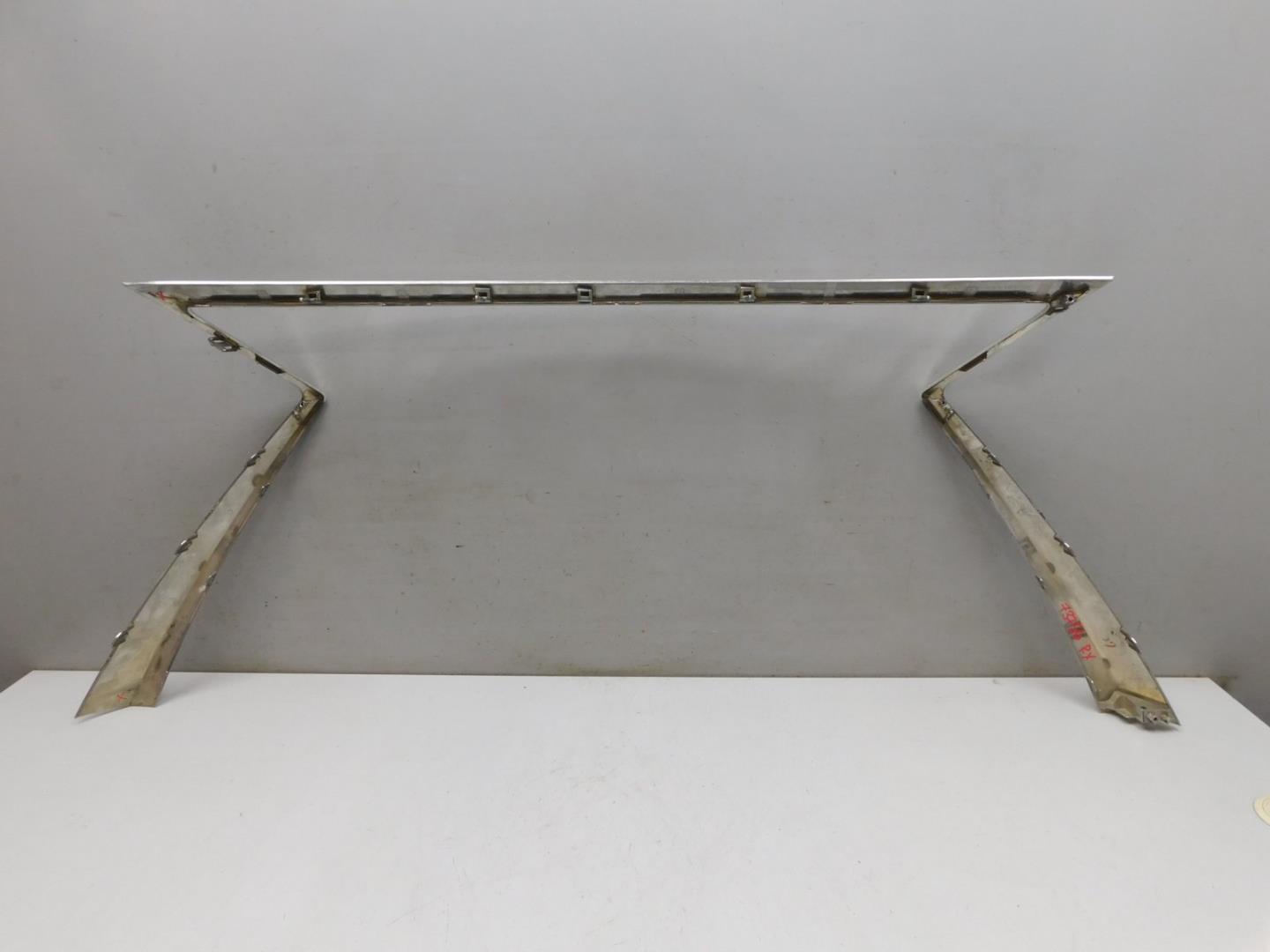 Накладка на решетку радиатора