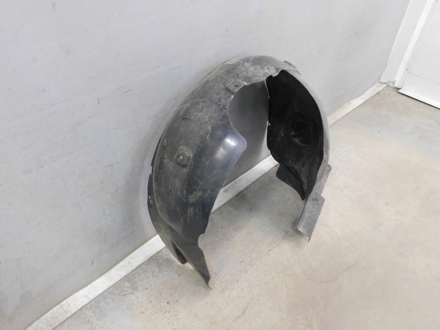 Локер передний левый