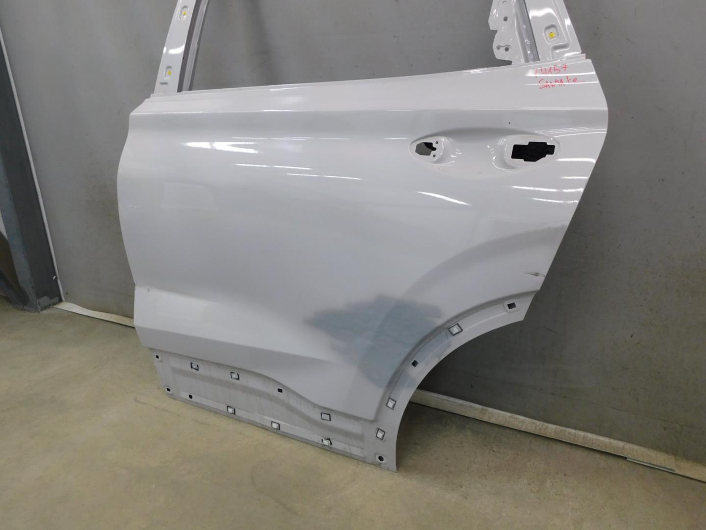 Дверь задняя левая