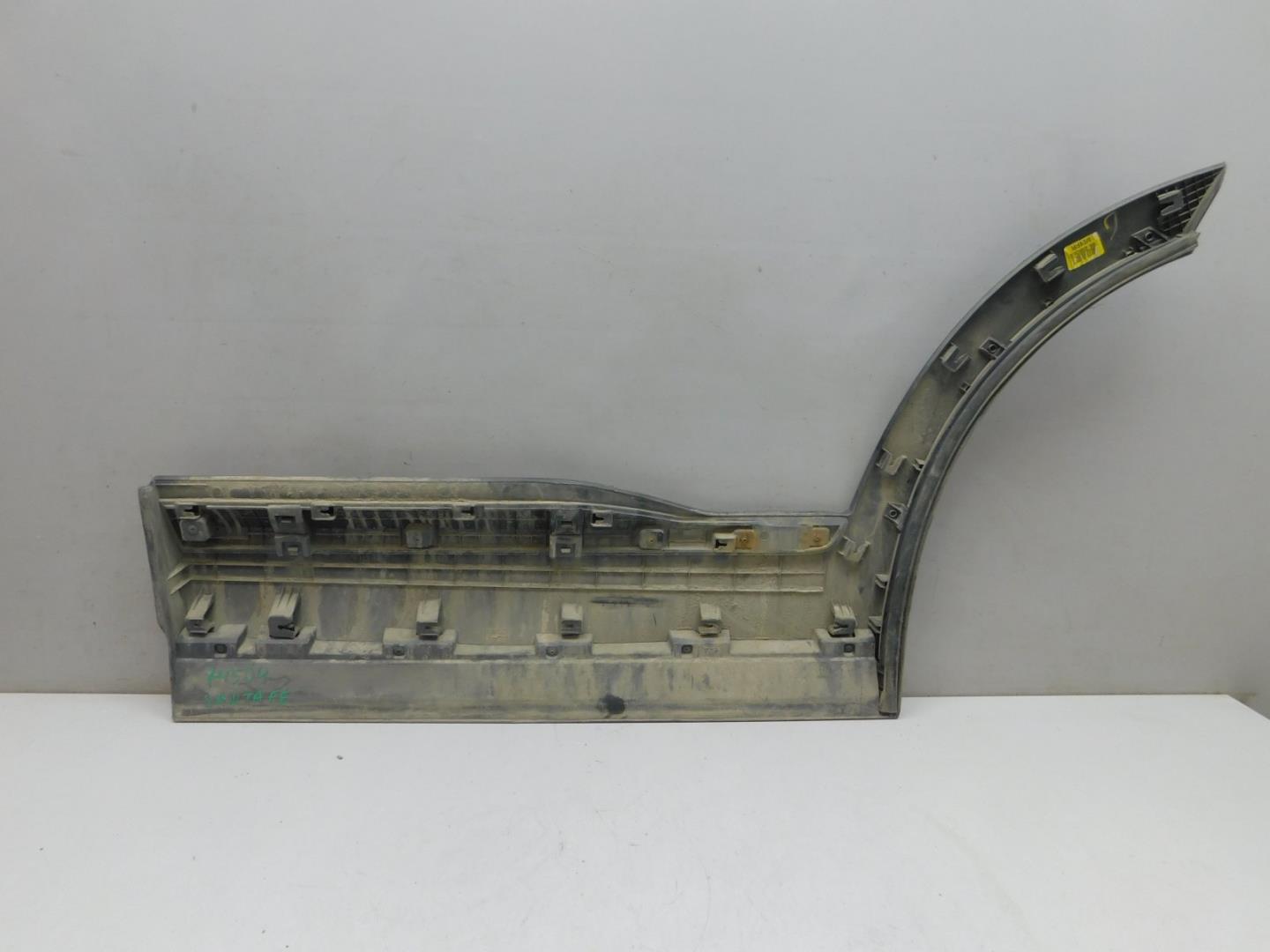 Накладка двери задней правой