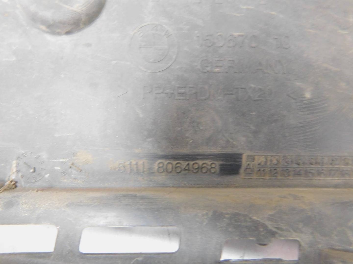 Кронштейн переднего бампера