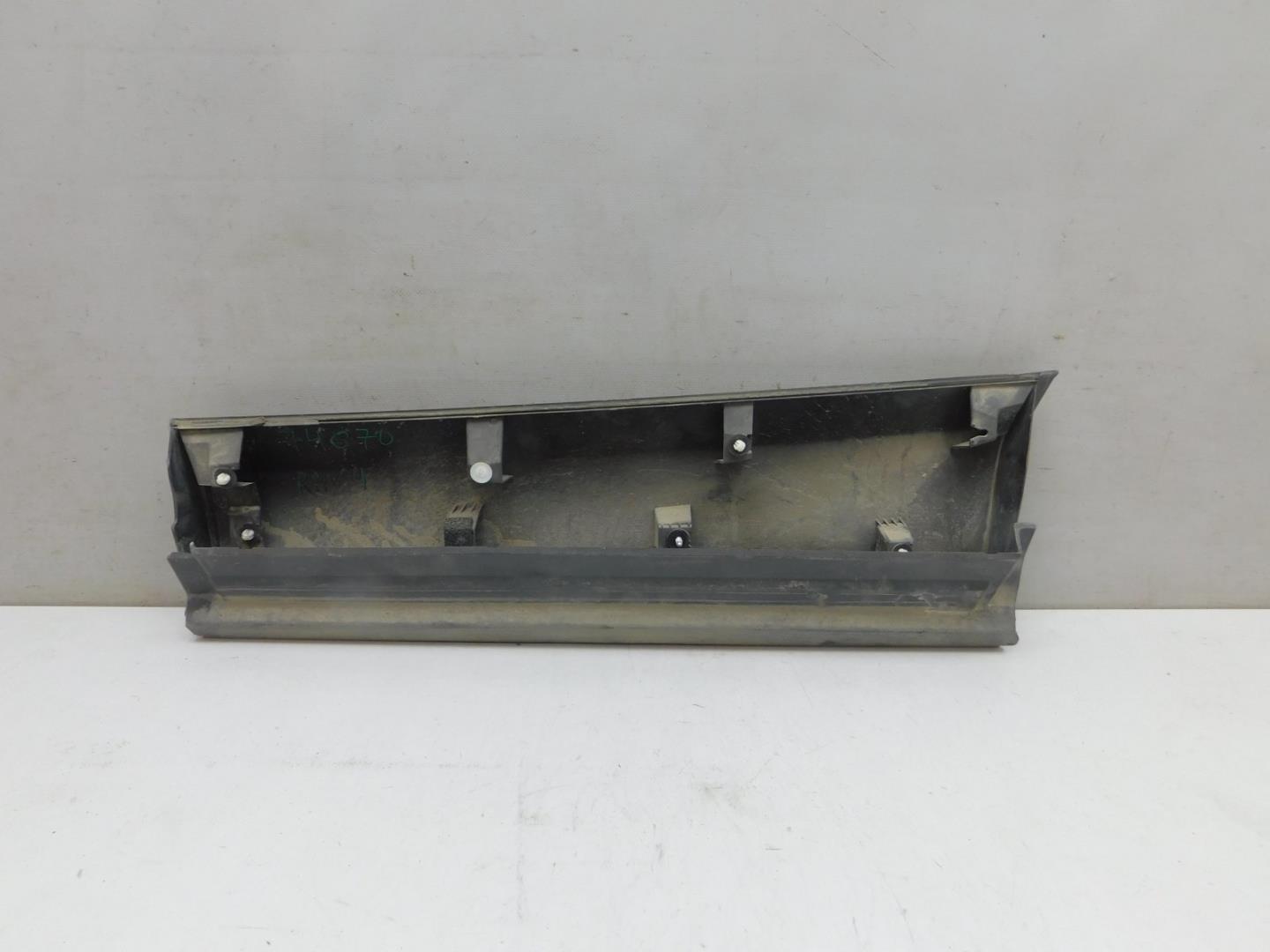 Накладка двери задней правой