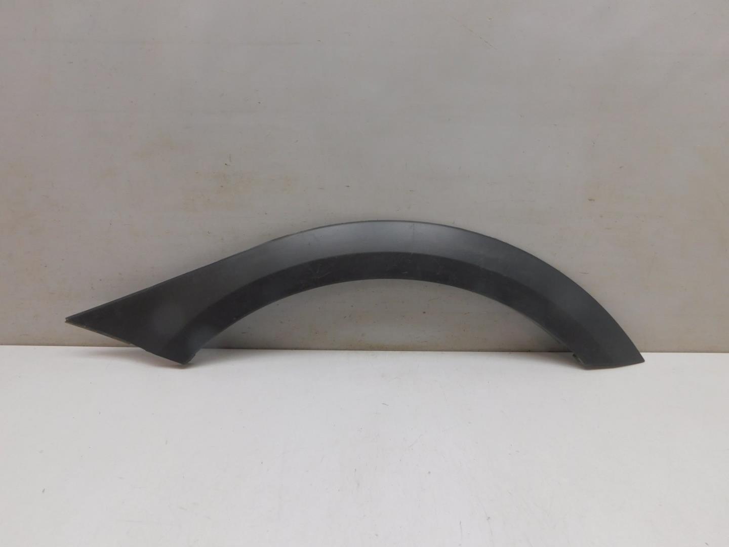 Накладка заднего крыла правого