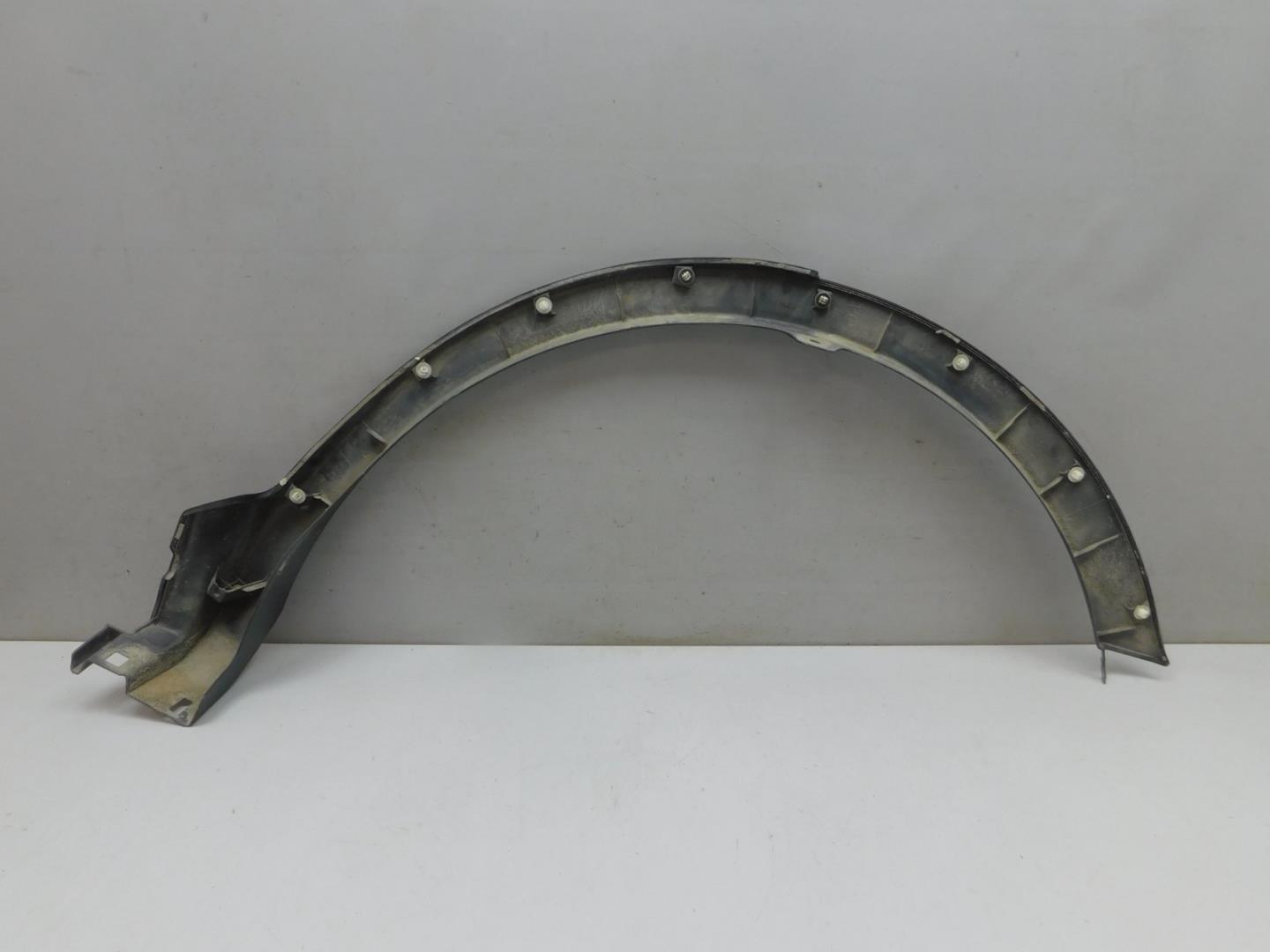 Накладка заднего крыла правого