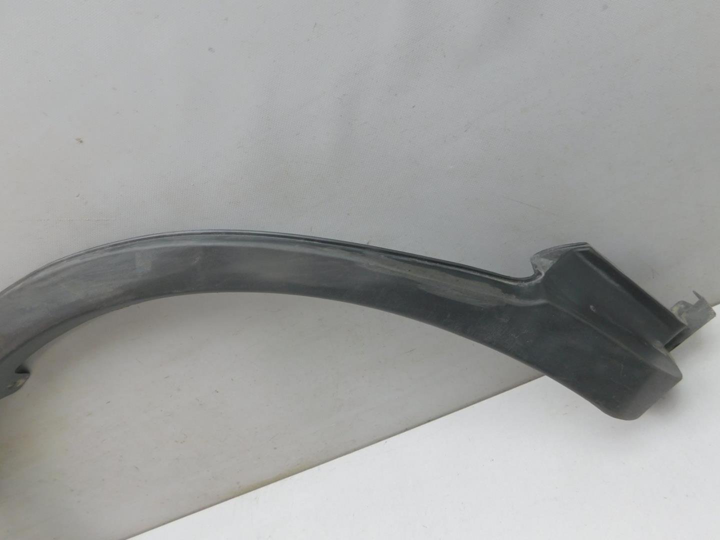 Накладка заднего крыла правого