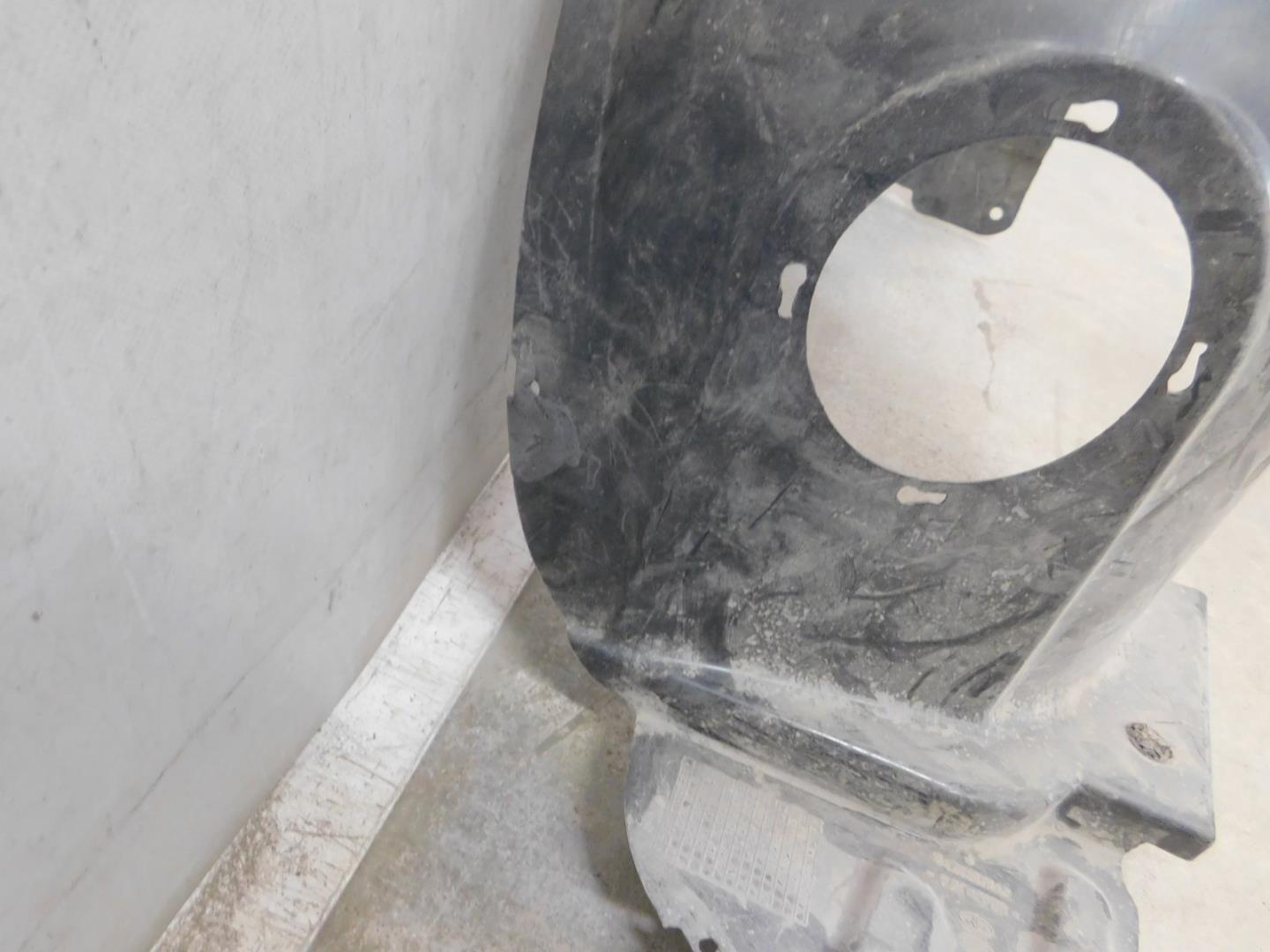 Локер передний правый