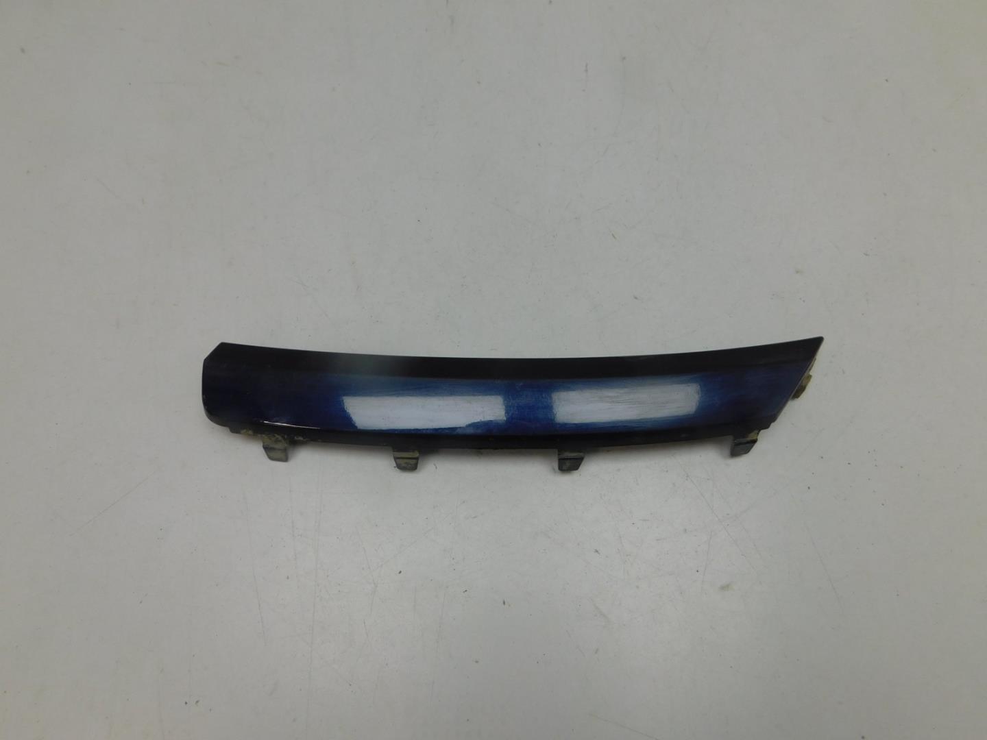 Накладка переднего бампера