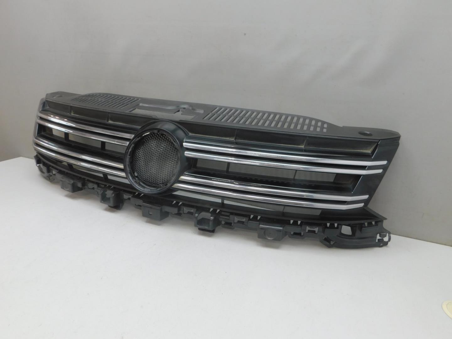 Решетка радиатора