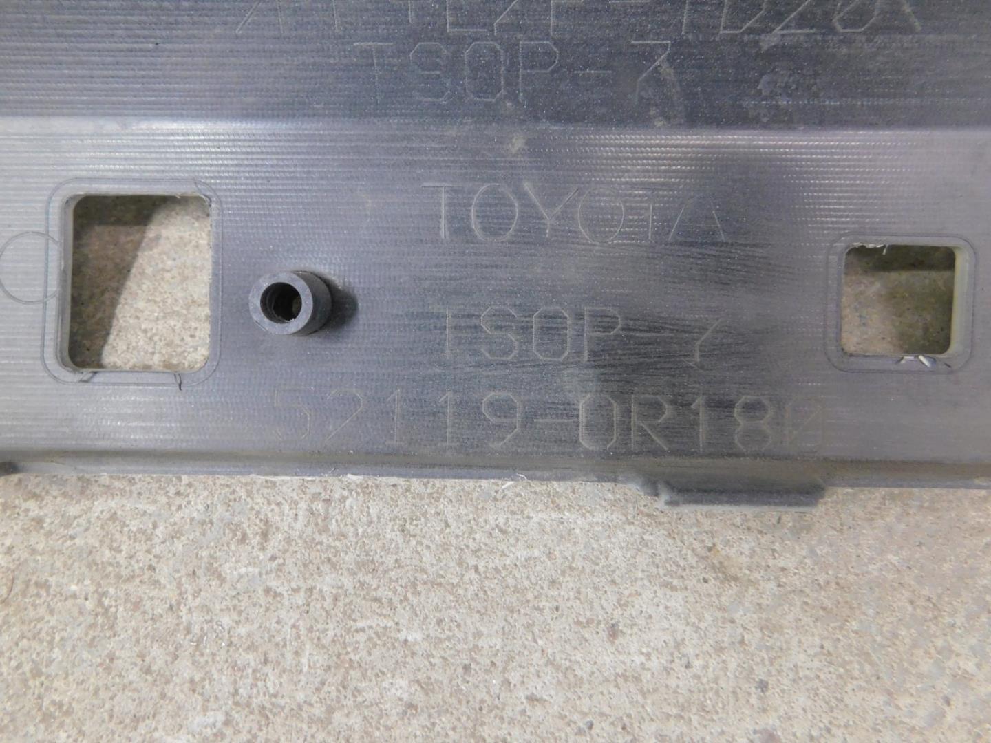 Бампер передний