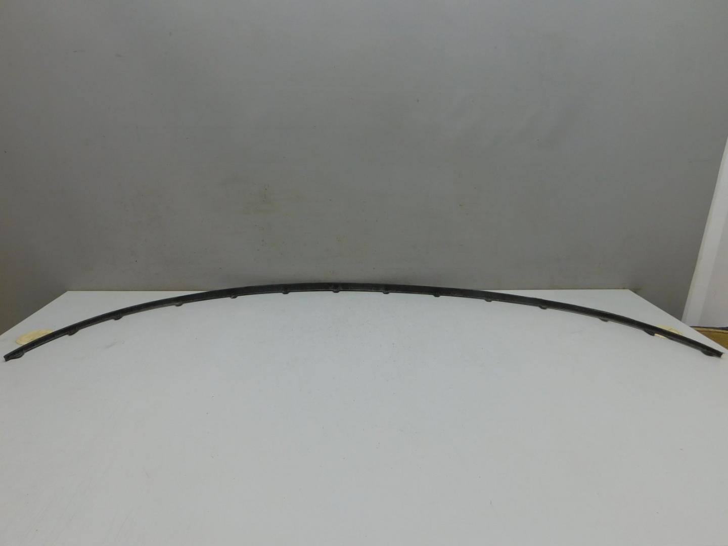 Накладка переднего бампера