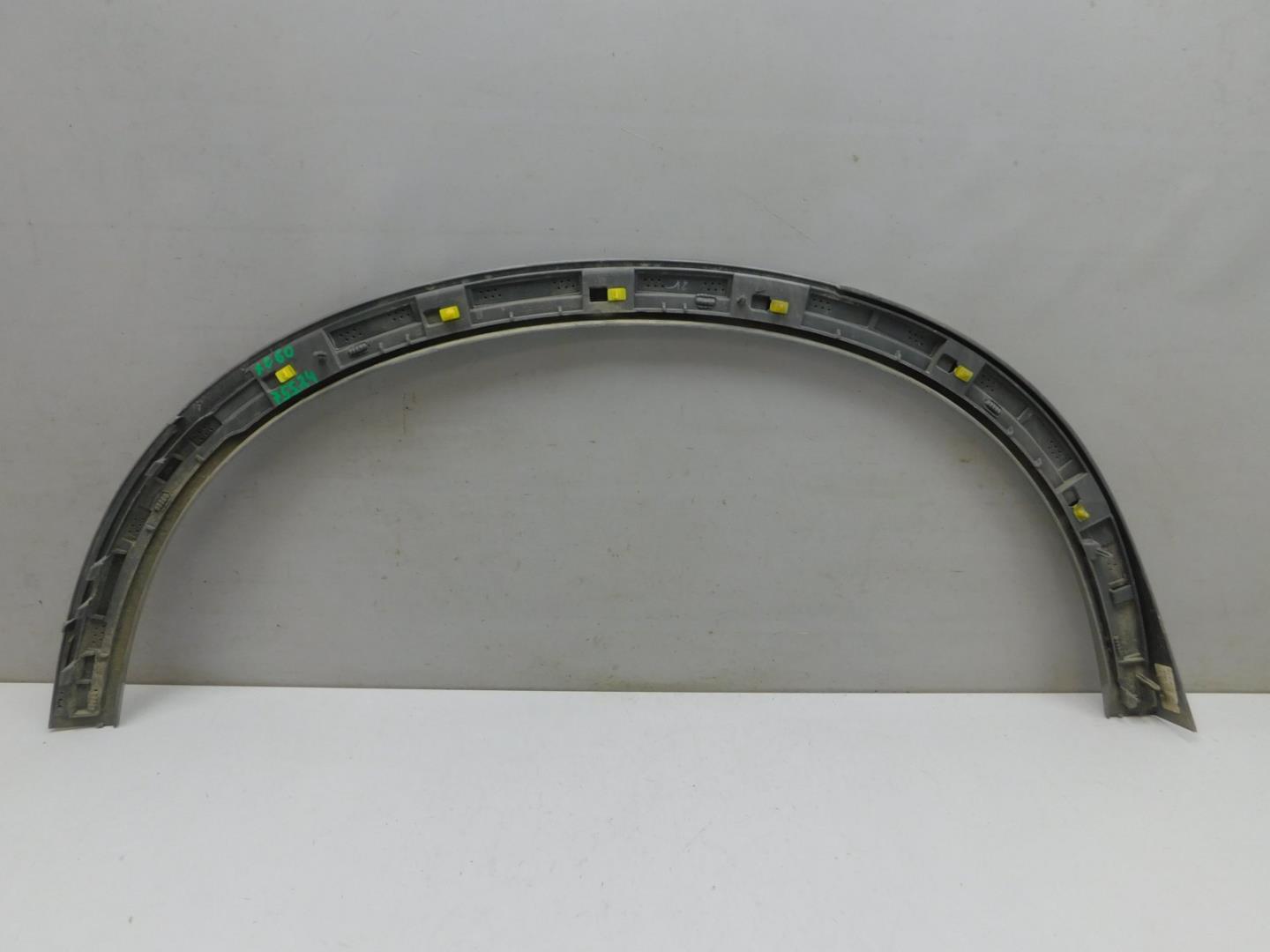 Накладка заднего крыла левого