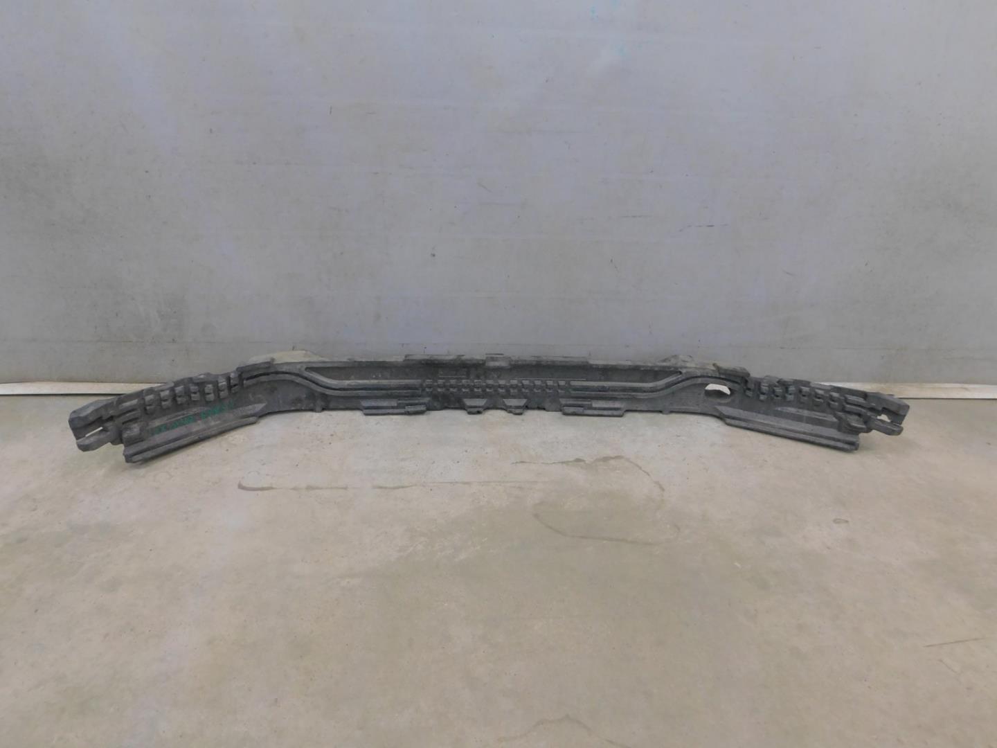 Усилитель переднего бампера