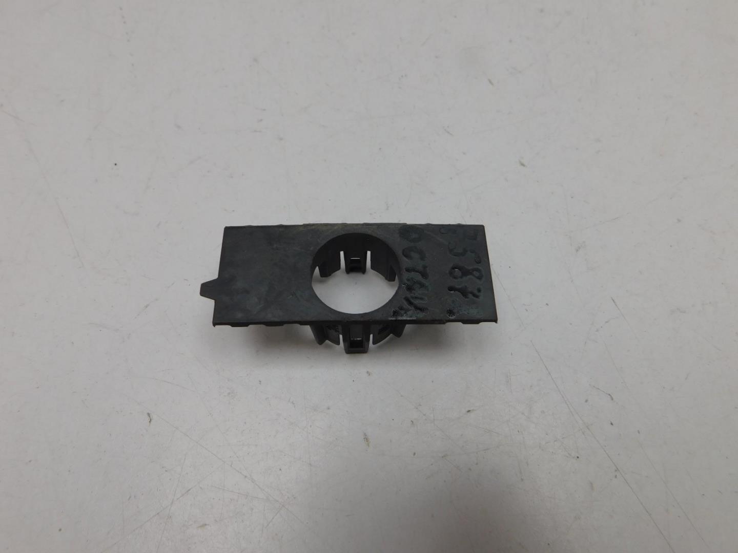 Кронштейн (сопут. товар)