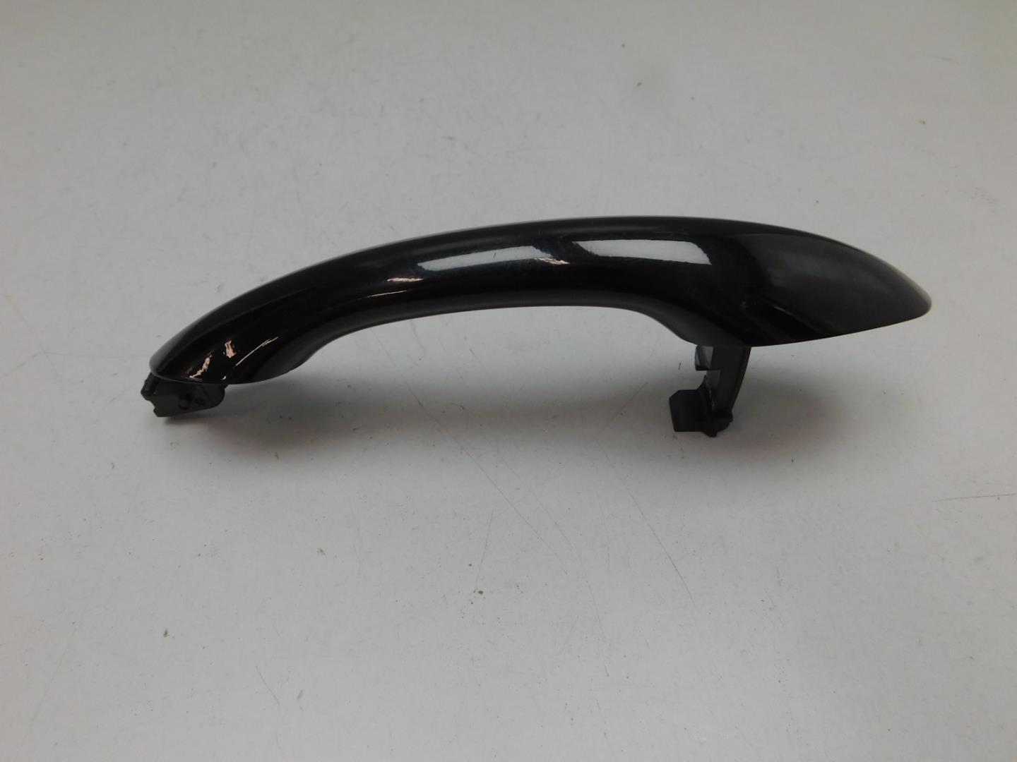 Ручка двери задней наружная левая