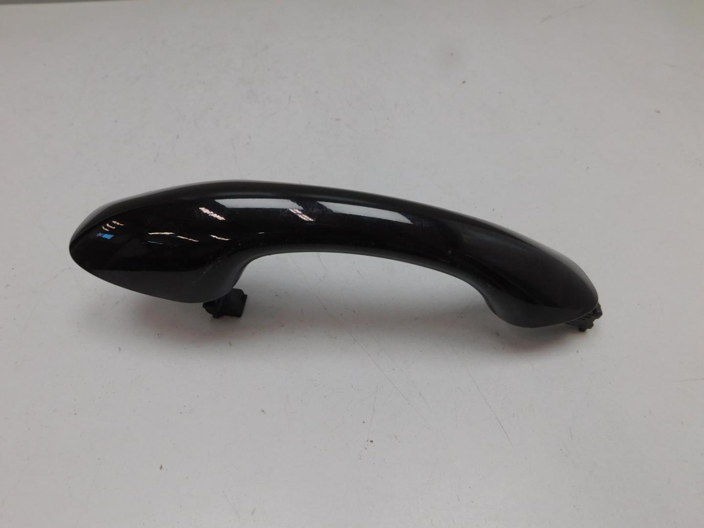 Ручка двери задней наружная левая