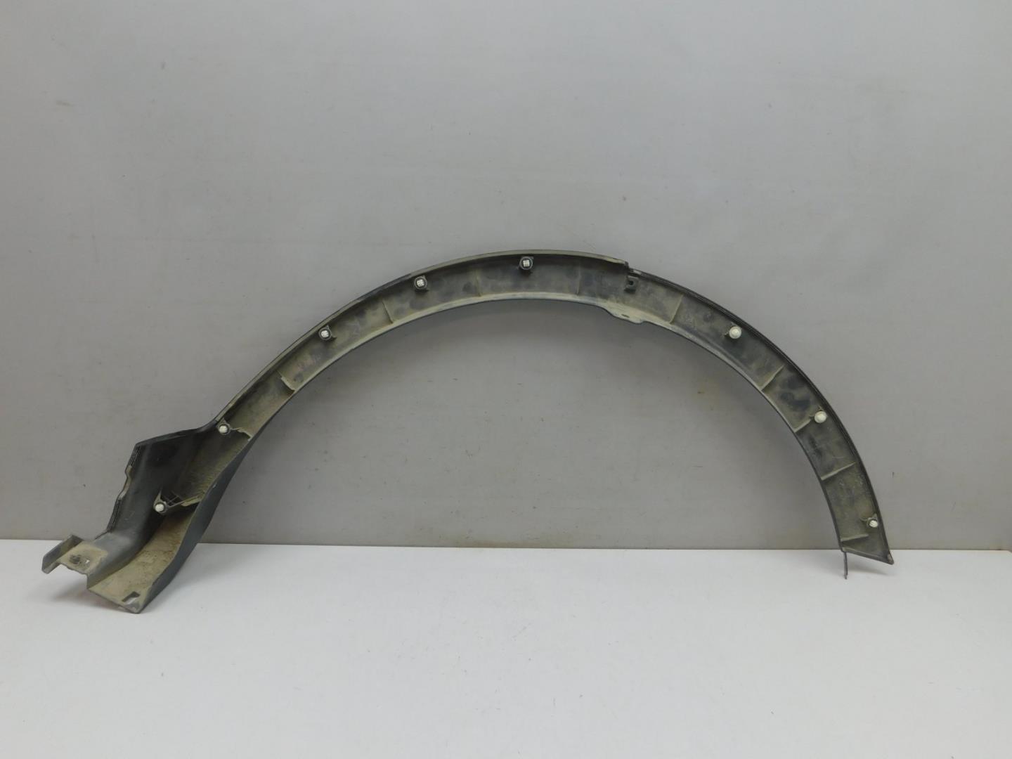 Накладка заднего крыла правого