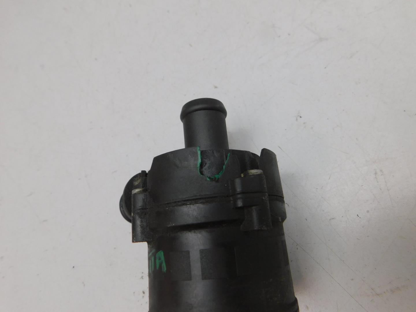 Насос водяной (помпа)